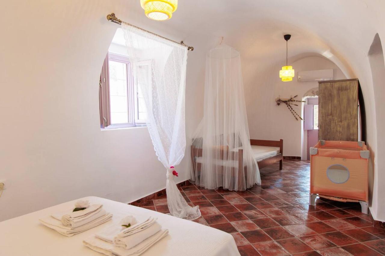 Iliana'S House - Spacious Cave House In The Center Of Areopolis Екстериор снимка