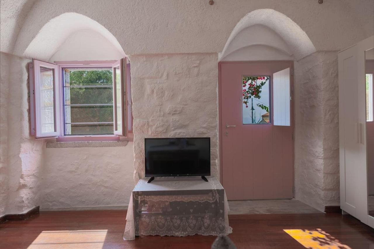 Iliana'S House - Spacious Cave House In The Center Of Areopolis Apartment Екстериор снимка