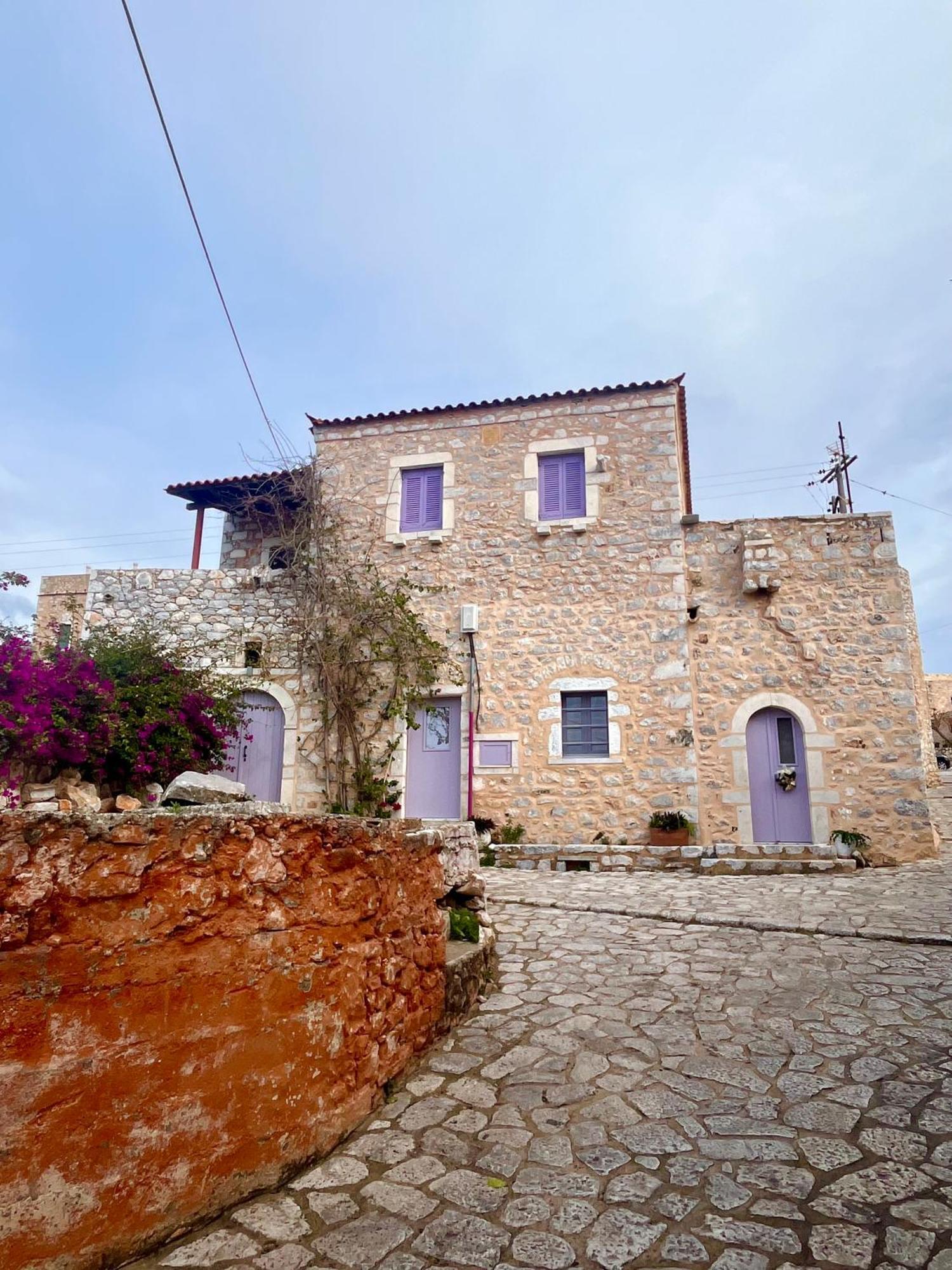 Iliana'S House - Spacious Cave House In The Center Of Areopolis Екстериор снимка